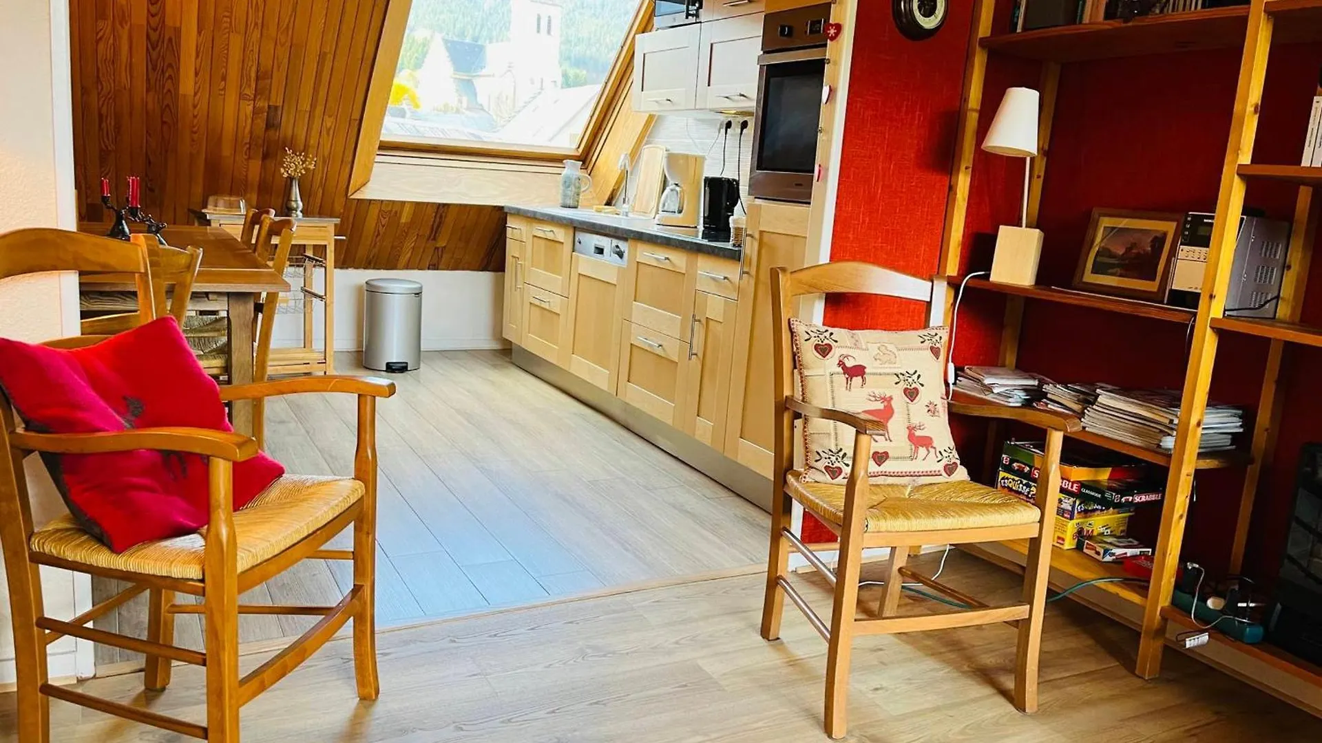 Duplex 3 Etoiles, 4 Pieces, Terrasse, Parking A Meaudre - Fr-1-737-27 Apartment 0*,  France